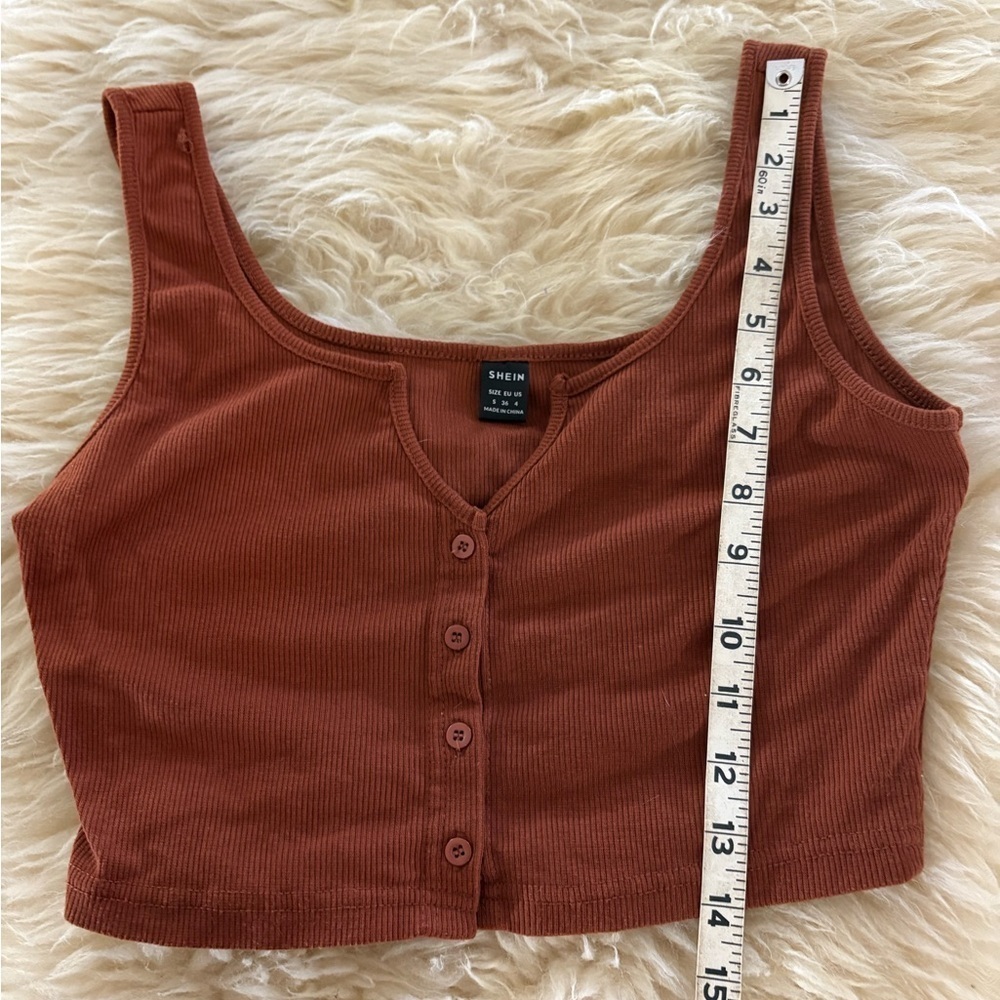 SHEIN Rust Button-Front Crop Top - Picture 5 of 6